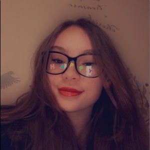 Meet your Posher, Lorelei